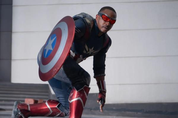 Anthony Mackie as Sam Wilson/Captain America in 