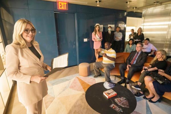 Diane di Stasio is running a long-shot race against Upper West Side councilwoman Gale Brewer. 