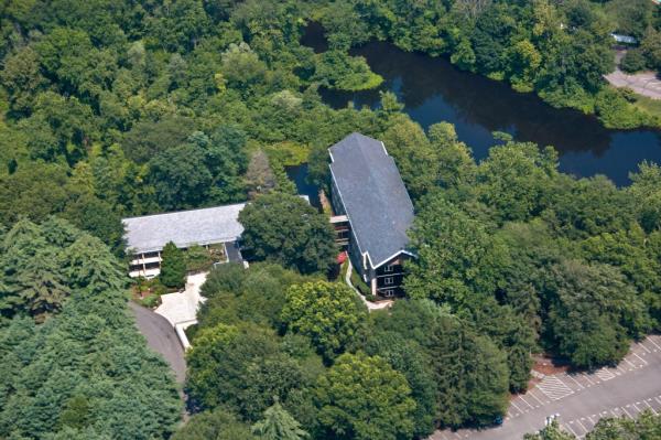 Aerial shot of Bridgewater property