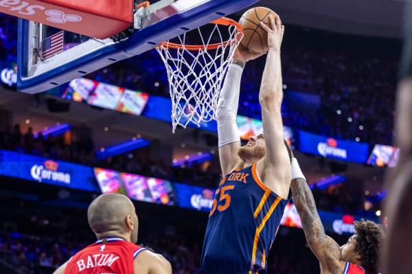 Isaiah Hartenstein became a critical Knicks piece throughout last season.