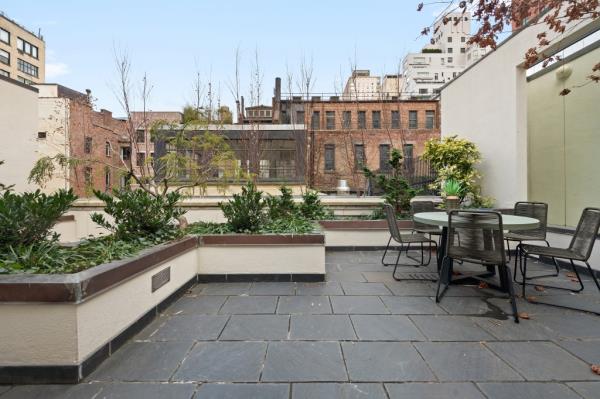 The duplex comes with outdoor space.