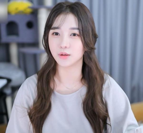 Kim So-eun, also known as BJ Gamdo<em></em>nglan (Kim's Instagram account)