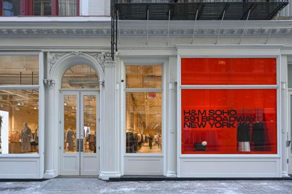 Image of H&M's SoHo storefront