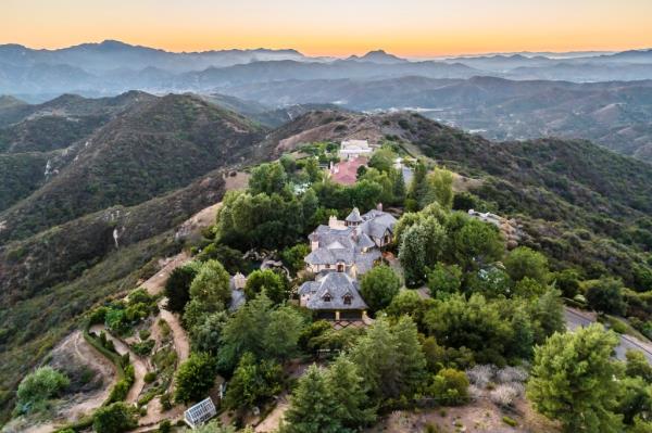 25010 Thousand Peaks Road California