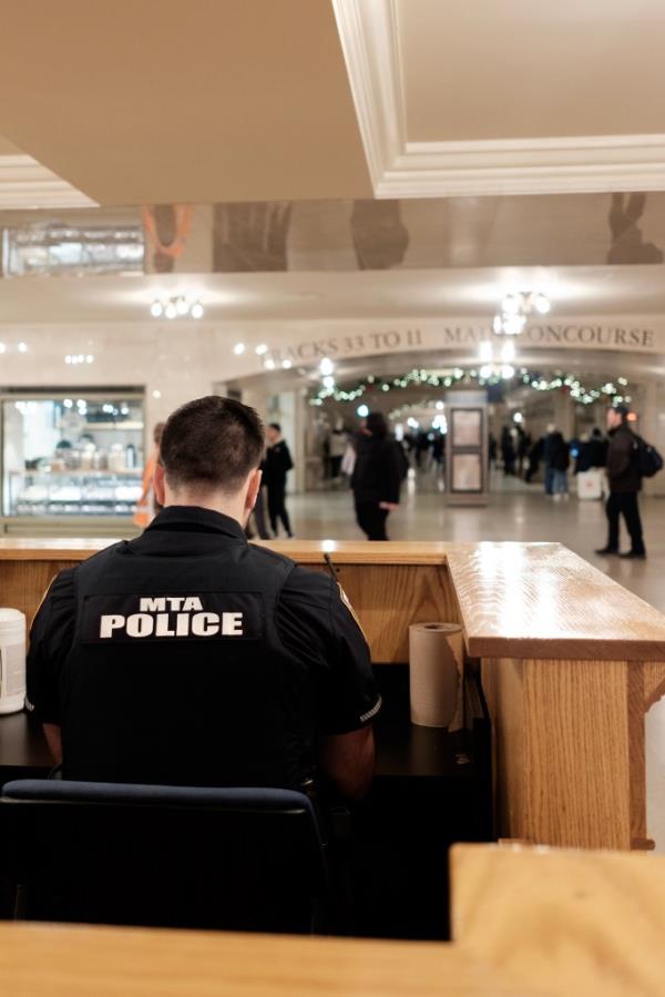 Grand Central Terminal Dining Co<em></em>ncourse Lower Level MTA Police at desk