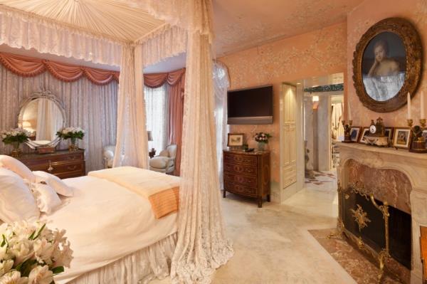 Interior of a bedroom. 