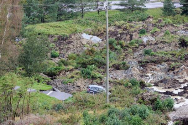 The E6 motorway completely collapsed in Sweden (Picture: AP)