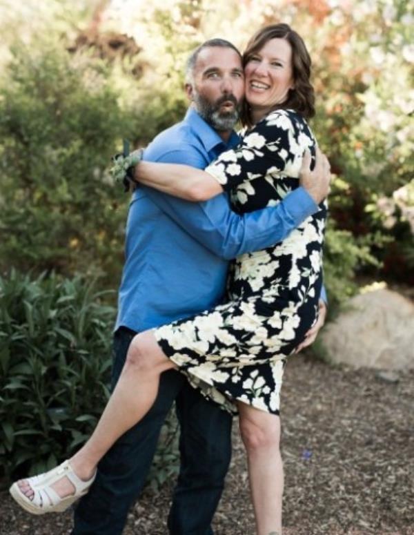 DeWayne McCulla, 45, was charged with attempted murder on Wednesday for allegedly trying to kill his wife, suffering from breast cancer, on the night of Dec. 20, 2021.</p>

<p>　　The next night, his wife, Arenda Lee McCulla, 47, died from her long battle with the illness.