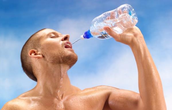 It’s going to be very hot this weekend so don’t forget to stay hydrated (Picture: Getty)