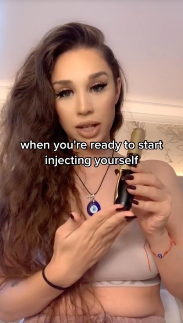 Woman on TikTok demo<em></em>nstrating how to use device