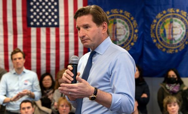 January 20, 2024 - Nashua, New Hampshire, USA - Co<em></em>ngressman DEAN PHILLIPS (D-MN) campaigns at the Nashua Senior Activity Center.  Phillips is reluctantly mounting a challenge to President Joe Biden for the 2024 Democratic nomination. Biden is not on the New Hampshire primary ballot due to his campaign's decision to eschew the Granite State's traditio<em></em>nal first-in-the-nation primary in favor of the one in South Carolina, which they feel is a state more representative of the racial diversity in America.. Tuesday's primary will see a strong write-in campaign for Biden, but no matter the final numbers, neither he nor Phillips or any other of the many candidates on the New Hampshire Democratic ballot will win any delegates to this summer's Natio<em></em>nal Democratic Convention.(Credit Image: ? Brian Cahn/ZUMA Press Wire)</p>

<p>　　