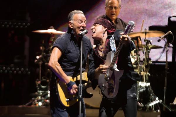 Steven Van Zandt revealed Friday during the Rock and Roll Hall of Fame induction ceremony that E Street fro<em></em>ntman Bruce Springsteen was in 