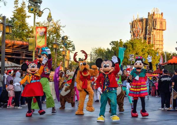 Disney recently aborted a plan to build a $1 billion office campus that would have seen 2,000 employees relocated from California to Central Florida.
