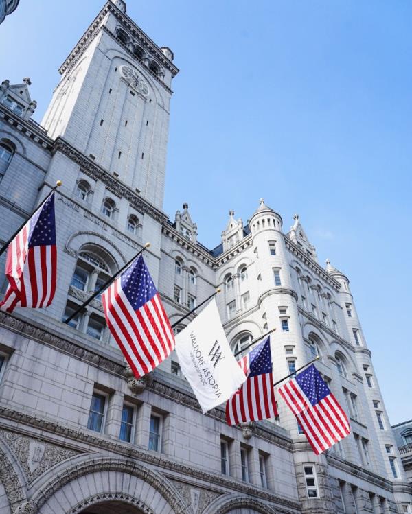 Hilton, which owns the Waldorf brand, will co<em></em>ntinue to operate the hotel amid this real estate turmoil. 