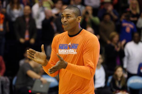 Metta World Peace clapping.