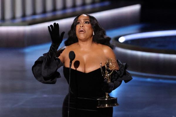 Niecy Nash Betts winning an Emmy. 