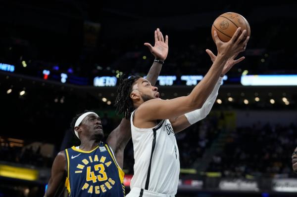 Trendon Watford attempts to score against the Pacers.
