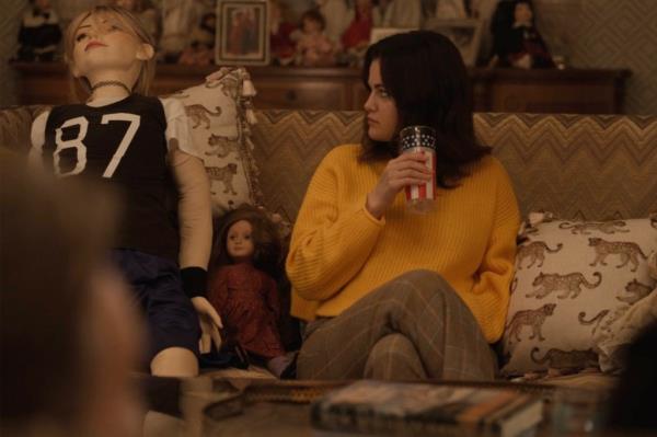 Selena Gomez makes a quick Taylor Swift reference in the recent episode of 