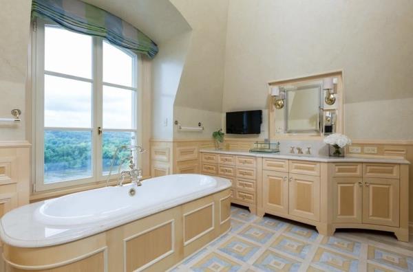 The primary bathroom. 