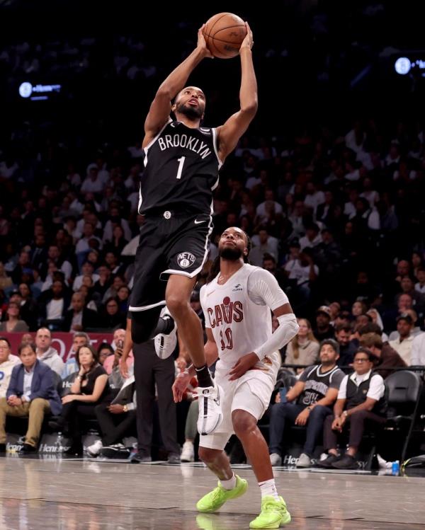 Bridges has struggled from beyond the 3-point arc.