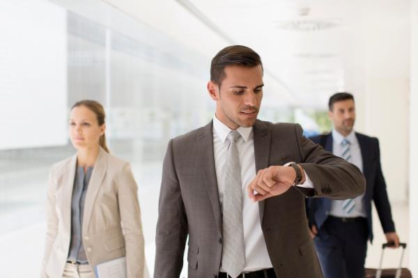 Clocking out early is not o<em></em>nly bad for productivity, it's bad for professio<em></em>nal and perso<em></em>nal morale.