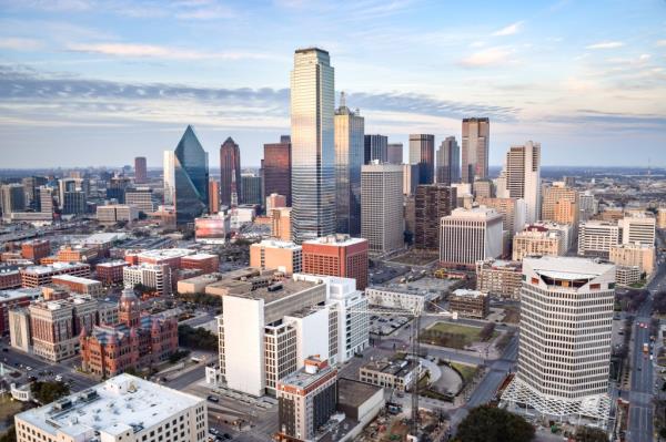Jardin was also asked to sign a co<em></em>ntract for a 3% commission fee, which was claimed to be negotiable but felt rigid in practice. Howard expressed frustration with the agents' unwillingness to negotiate.