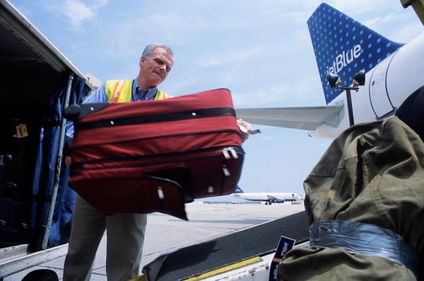 JetBlue did not announce the change, bur rather quietly updat<em></em>ed its website with the increased prices, which became effective on Feb. 1.