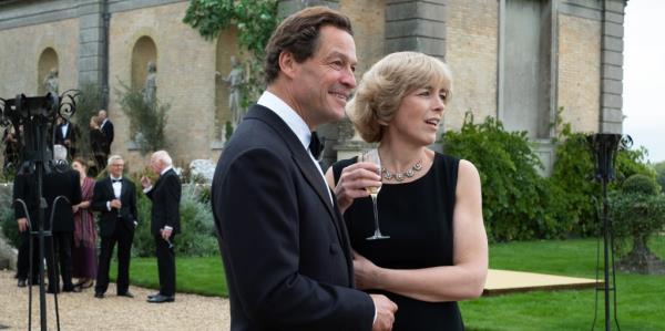 Prince Charles (Dominic West) and Camilla Parker Bowles (Olivia Williams) in 