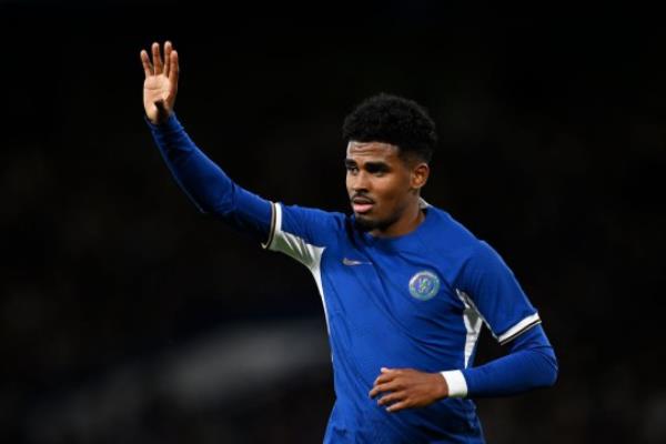 Ian Maatsen playing for Chelsea