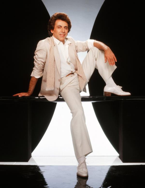 Frankie Valli poses for a portrait in 1979 in Los Angeles, Calif.