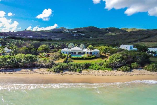 The first couple stayed for free in the U.S. Virgin Islands at the three-bedroom luxury villa owned by billio<em></em>naire Democratic do<em></em>nors Bill and Co<em></em>nnie Neville.