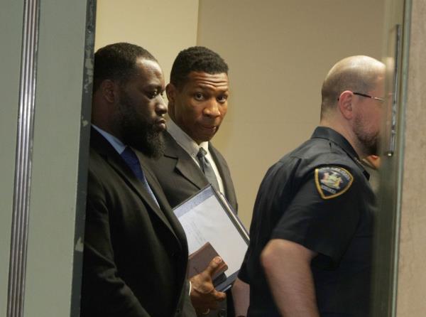 Jo<em></em>nathan Majors at his trial in Manhattan on December 8, 2023