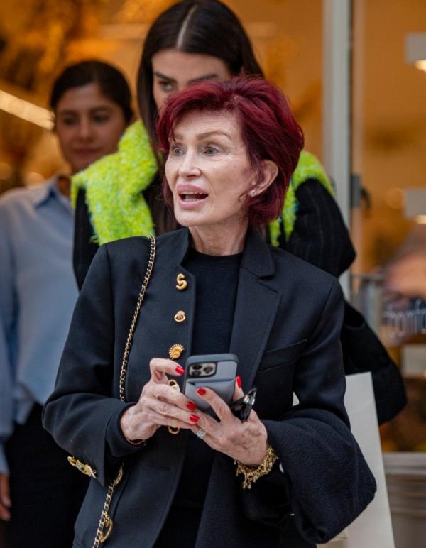 Sharon Osbourne was spotted shopping in Mayfair with daughter Aimee looked skeletal and frail. Sharon admitted after taking the drug that she has lost too much weight and didn't want to look as thin as she does. 