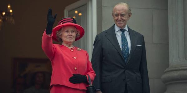 From left: Imelda Staunton as Queen Elizabeth II and Jo<em></em>nathan Pryce as Prince Philip in Season 6 of 
