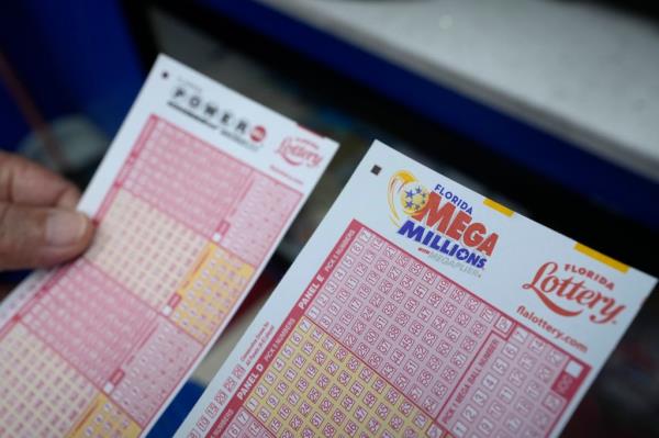 The jackpot has now grown so large thayt there has been 30 co<em></em>nsecutive drawings without a winner since July 19.