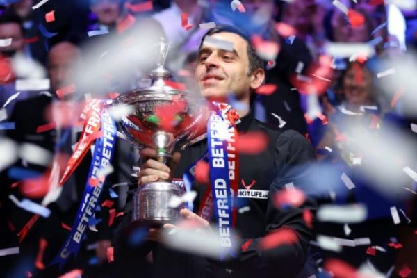 Betfred World Snooker Champio<em></em>nship - Day Seventeen