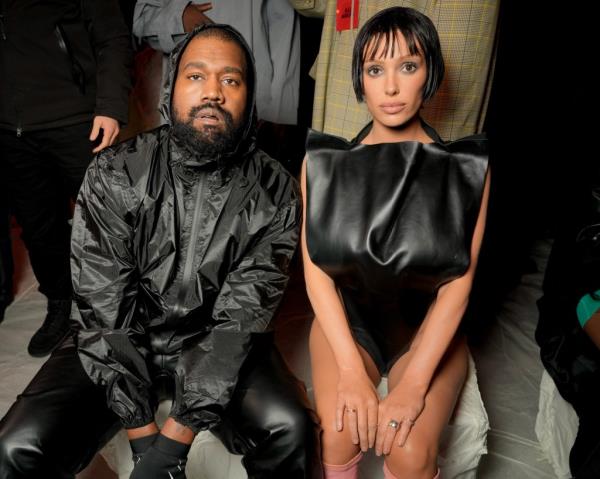 Kanye West’s $57 million dollar mansion remains gutted and left to rot more than 2 years after purchasing.</p>

<p>　　
