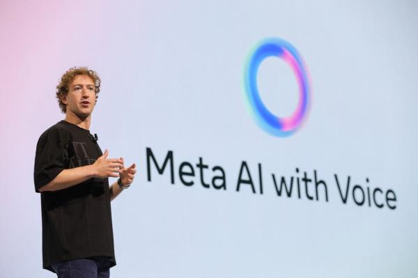 me<em></em>ta CEO Mark Zuckerberg presenting me<em></em>ta AI with Voice during a keynote speech at the me<em></em>ta Co<em></em>nnect annual event