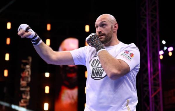 Tyson Fury preparing for his fight against Francis Ngannou
