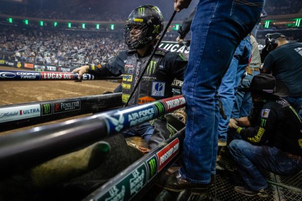 Daylon Swearingen 