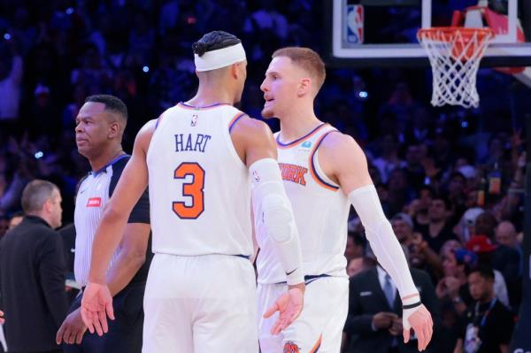 Josh Hart played all 48 minutes of the win.