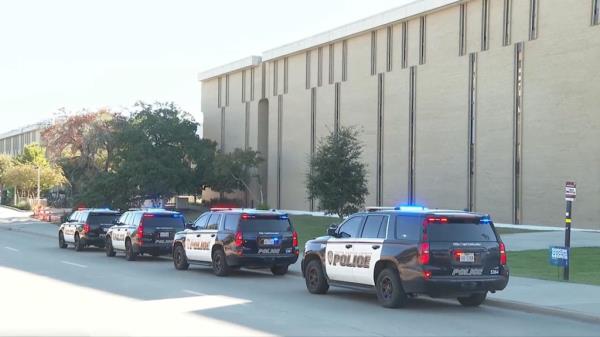 Police vehicles seen on Texas A&M's campus after student's death 