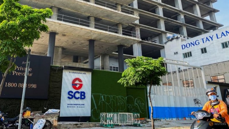 Exclusive-Vietnam expands massive bank rescue effort on deposit exodus, docu<em></em>ment shows