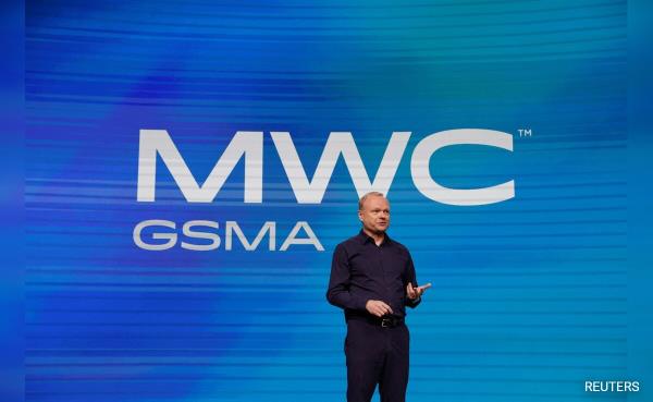 Nokia CEO Makes World's First Call Using 'Immersive Audio, Video' Technology