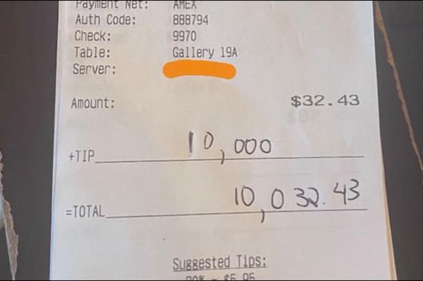 An ano<em></em>nymous man tipped $10,000 on a $32.43 bill that was requested to be split between the wait staff.