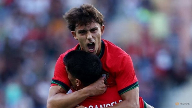 Ro<em></em>naldo brace helps Portugal to 3-0 friendly win over Ireland