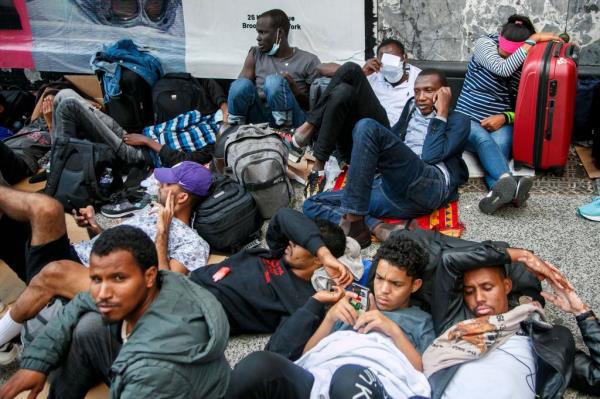 Migrants