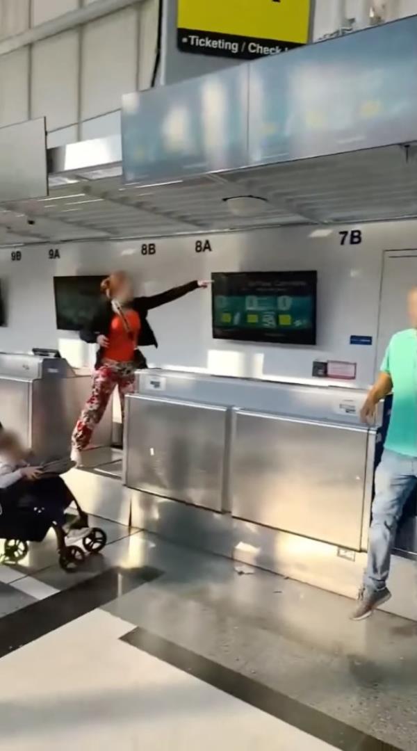 meltdown at airport