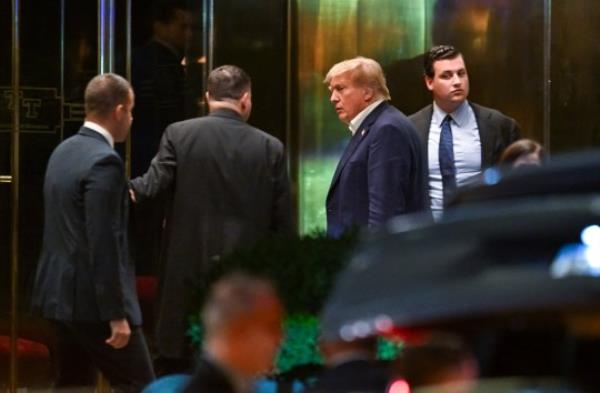 Former President Do<em></em>nald Trump arrives at Trump Tower in New York City