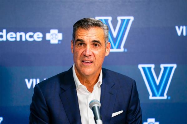 Former Villanova head coach Jay Wright said that he thinks Do<em></em>nte DiVincenzo will make the Knicks a 
